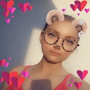 Meet your Posher, Riley